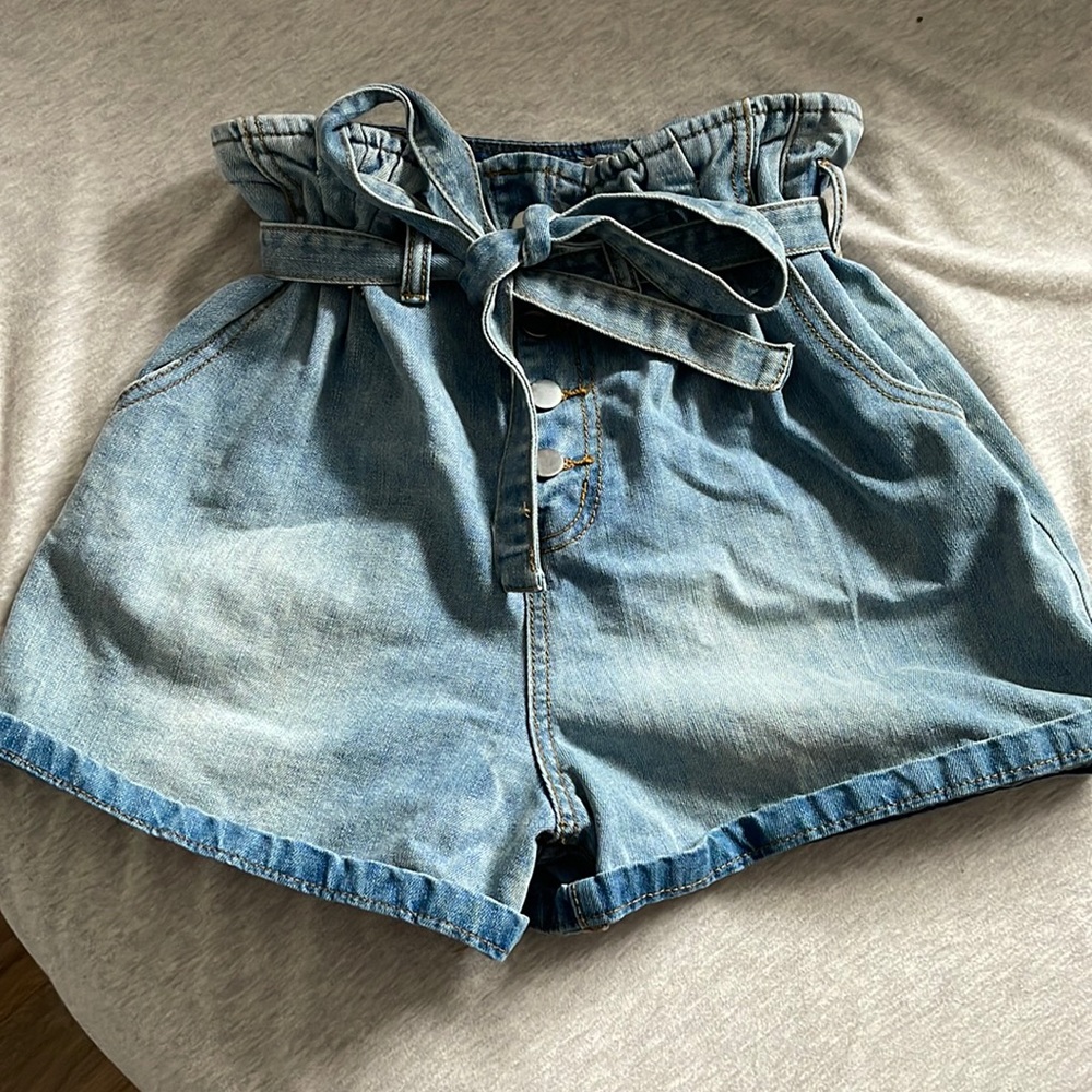 High waisted Paperbag Jean Shorts Bohme